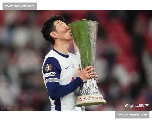 孔刘挂孙兴慜冠军奖牌，孙兴慜：哥，我永远挺你！