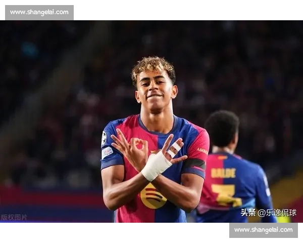 巴萨 10 号新王登基！父亲盛赞：亚马尔远不止于此，未来将书写传奇